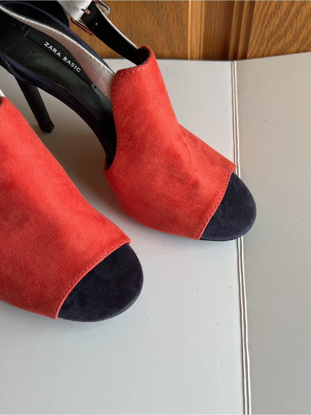 NWOT Zara Vegan Suede Heels EU 37 Colorblock Coral Navy Street Style - Picture 3 of 5